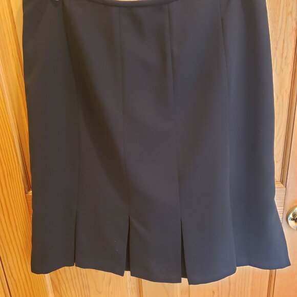 Kasper Separates Women's A-Line Pleated Skirt, Size: 14 - Picture 4 of 15